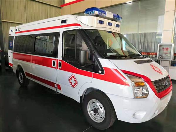 镇雄县福特V362救护车